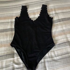 NWOT Pink Lily Scalloped Onepiece